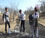 (中文字幕)親友の彼女を2人乗りで意識しちゃって自転車SEX03